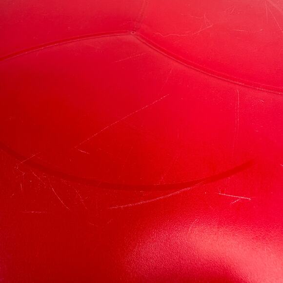 Tupperware Flower Scalloped Chip Bowl And Cover Red 1.5 Gal - Picture 3 of 5